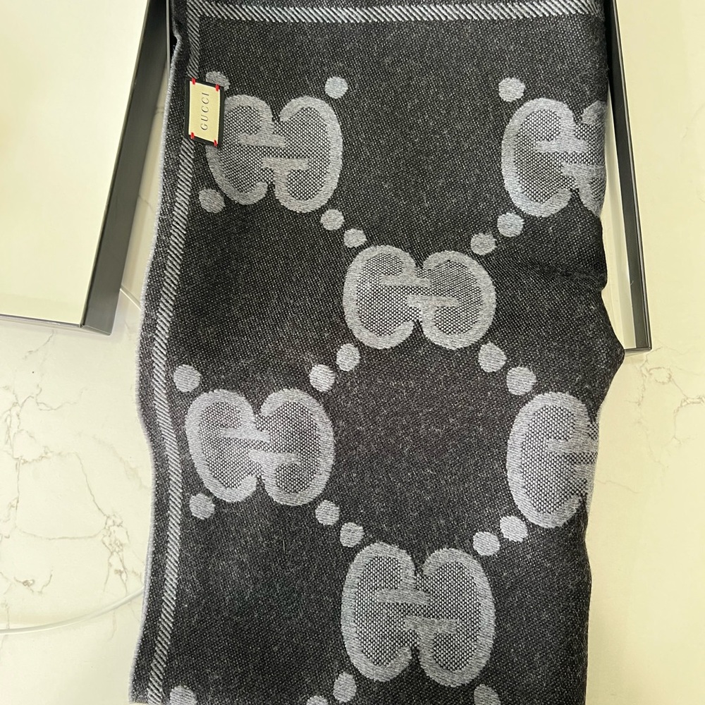 Gucci scarf limited addition - Picture 4 of 6